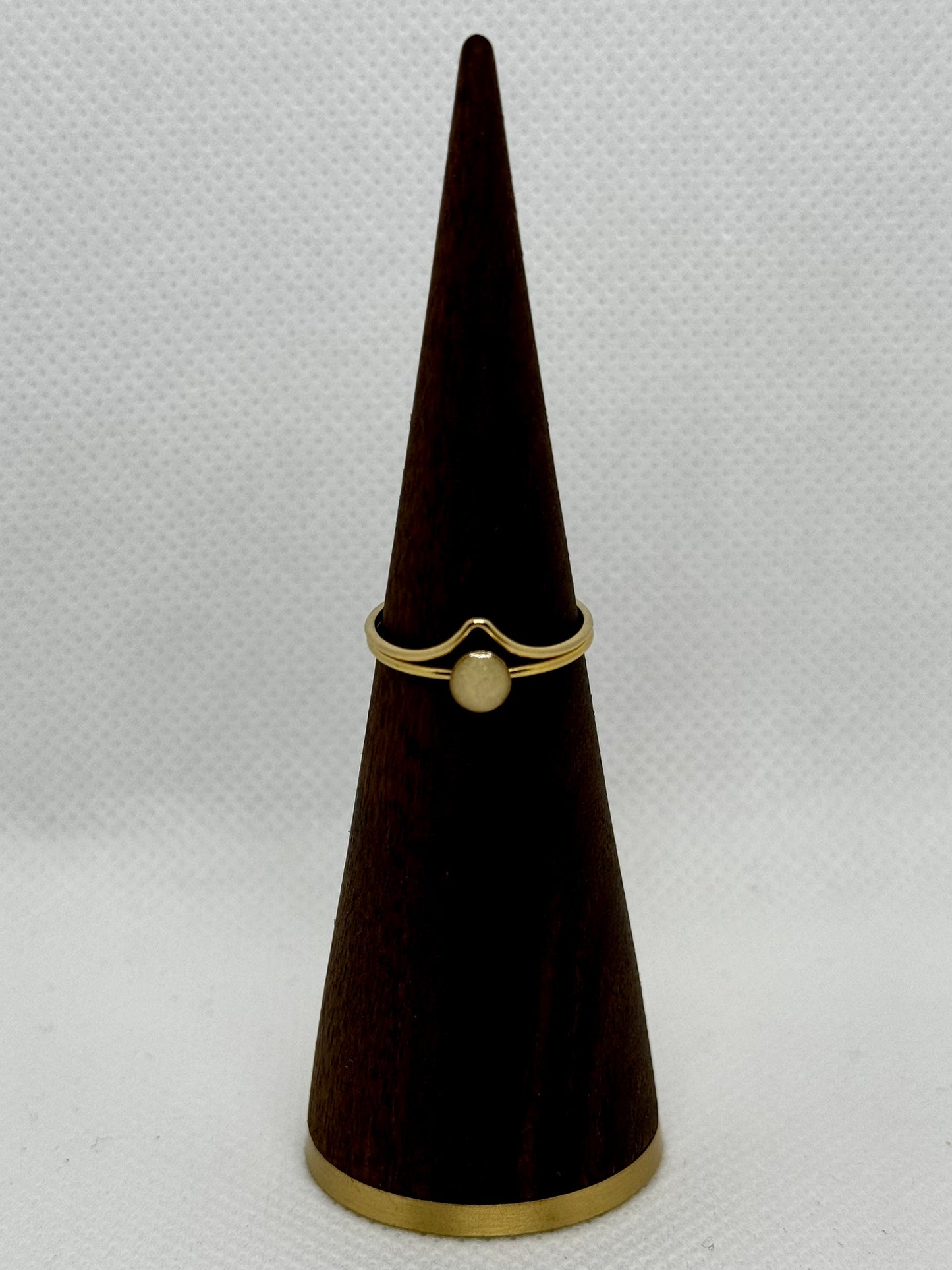gold filled V stacker