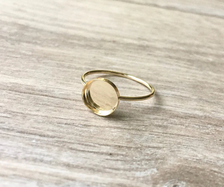 solid 14k gold circle classic band