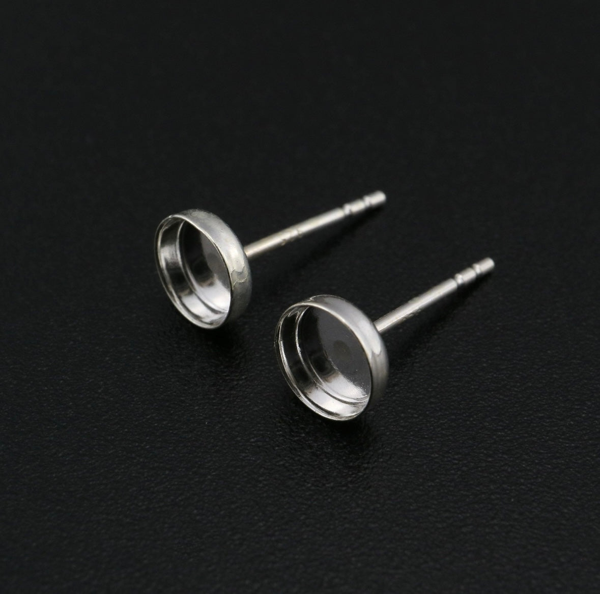 circle studs